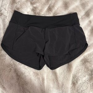 COPY - Lululemon Speed Up Shorts Low Rise 2.5’
Color Black
